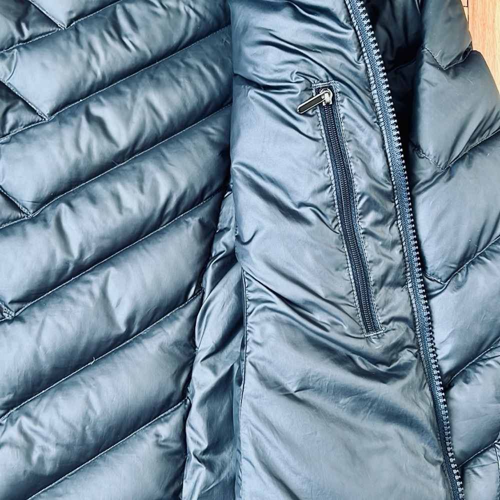 Patagonia long Women's Dark Blue Jacket women’s size Xs - Picture 10 of 12